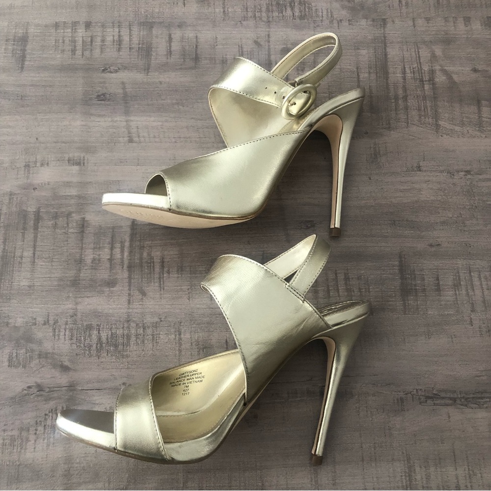 Guess Size 7 Tyson Stiletto Sandals Heels Light Gold Holiday Glamour Party